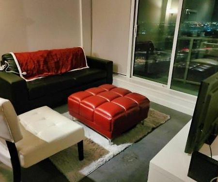 Furnished 1 Bedroom In East Village By Signature Suites Ltd Calgary Extérieur photo